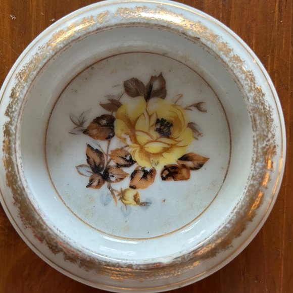 VTG Porcelain Ceramic Floral Coasters Set of 4 - Picture 3 of 6